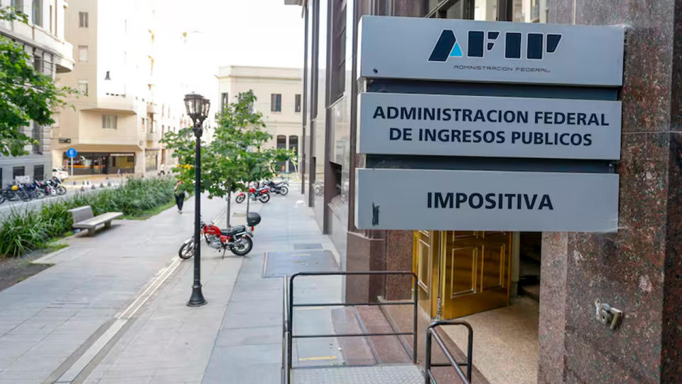 Ganancias: la AFIP publicó el manual para la liquidación del impuesto cedular