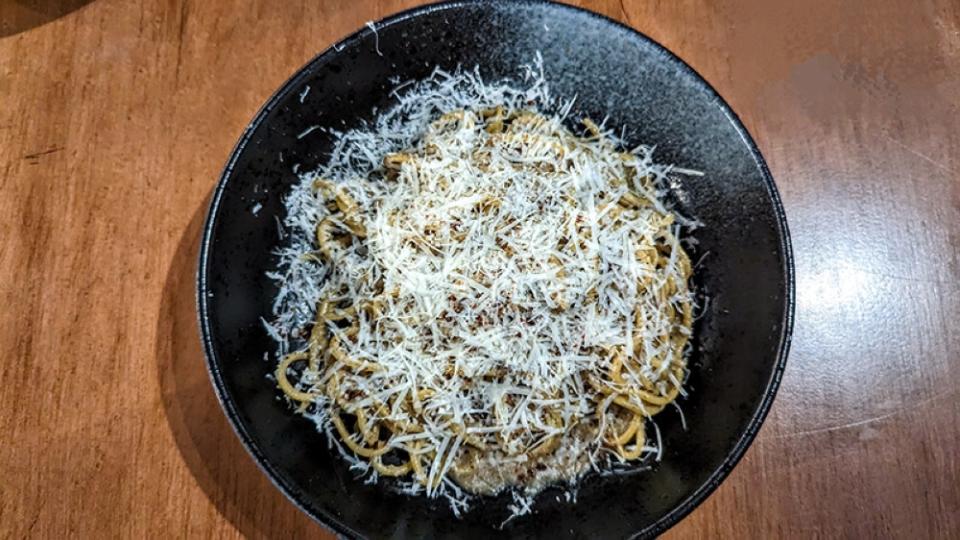 'Cacio e Pepe': something so deceptively simple, executed to perfection at moodmood.