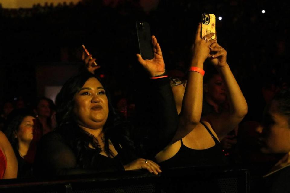 Fans at the Romeo Santos’ ‘Formula Vol. 3’ tour concert in Fresno Wednesday night (Oct. 4) at Save Mart Center. 