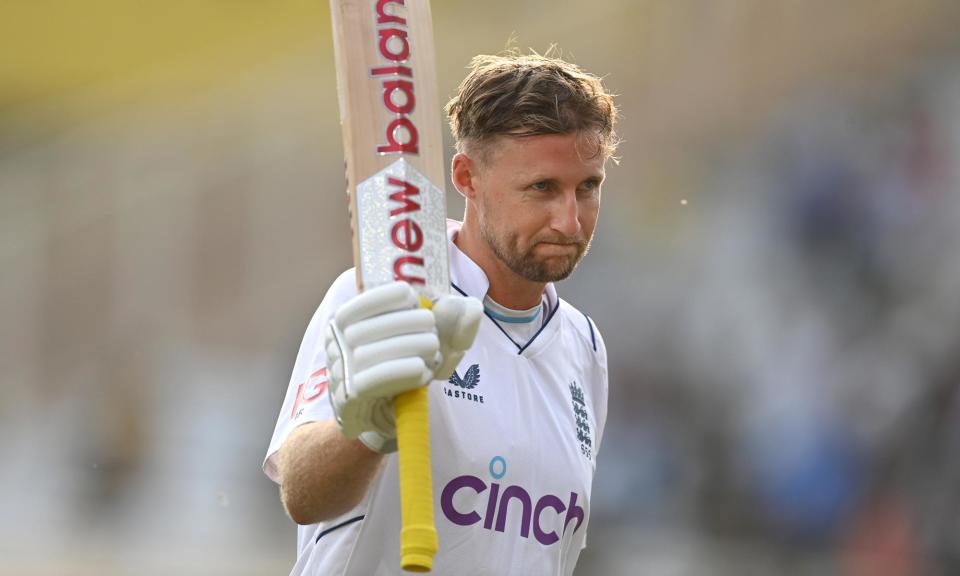 <span>Joe Root acknowledges the applause after reaching stumps unbeaten on 106.</span><span>Photograph: Gareth Copley/Getty Images</span>