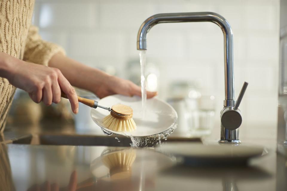 plastic free washing up in kitchen sink