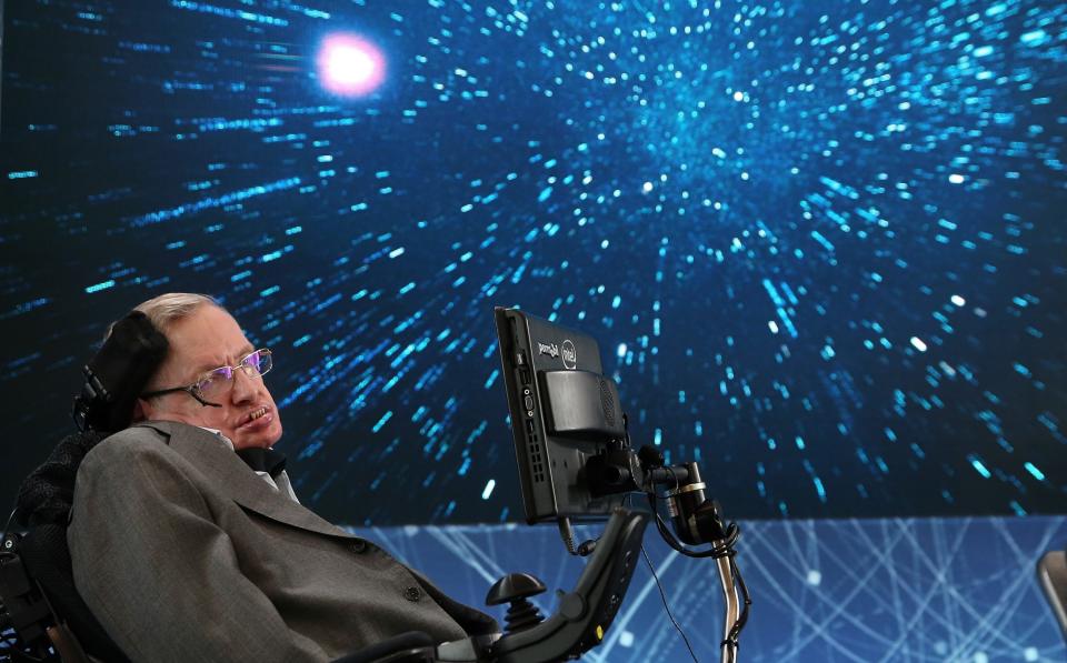 Stephen Hawking in 2016