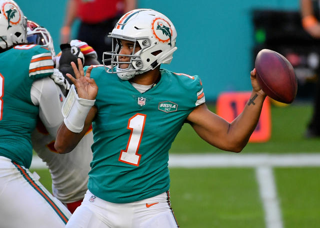 Dolphins throwback uniforms draw big fan reaction on social media