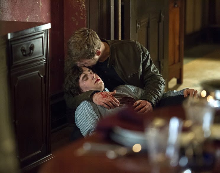 Max Thieriot as Dylan Massett and Freddie Highmore as Norman Bates (Photo: Cate Cameron/A&E Networks LLC)