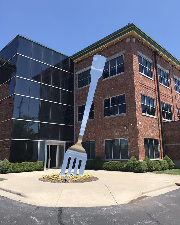 World's Largest Fork, Missouri