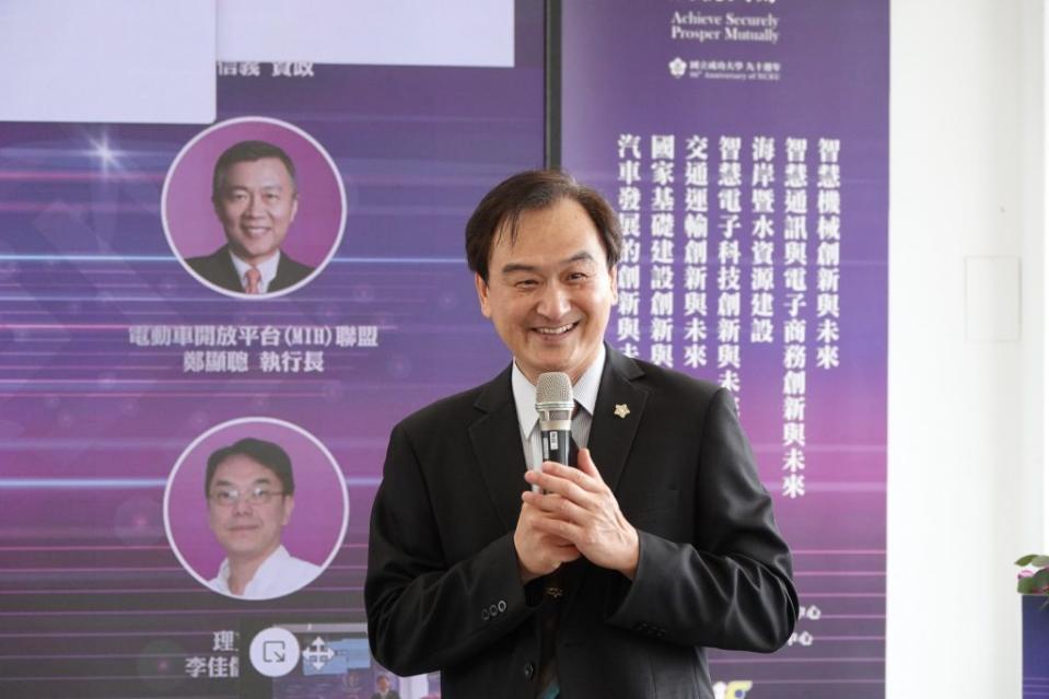 成大講座教授蘇芳慶榮獲今年斐陶斐榮譽學會「傑出成就獎」。（成大提供）
