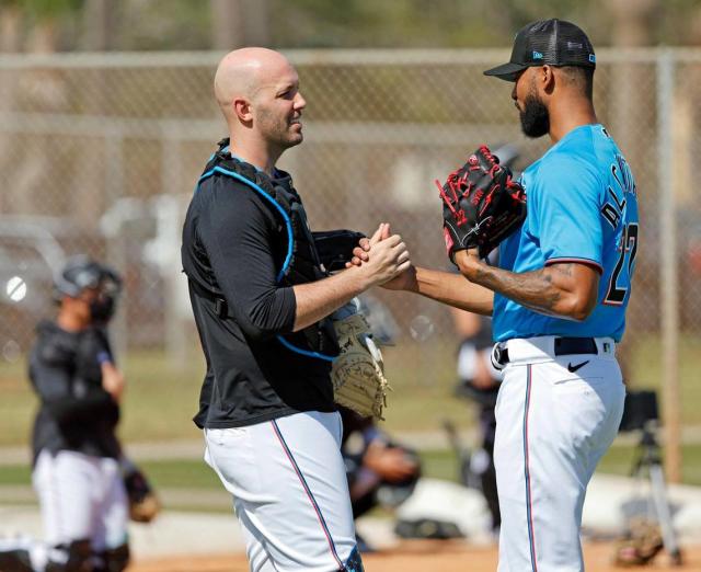 Photo Gallery: Marlins' first workout of spring training