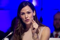 Actress Jennifer Garner addresses the National Governors Association Winter Meeting about early education, in Washington, Saturday, Feb. 25, 2017. (AP Photo/Cliff Owen)