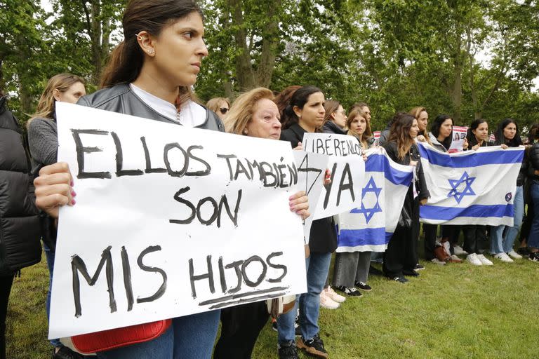 Acto en Plaza Israel para exigir la liberación de los secuestrados por el grupo terrorista Hamas