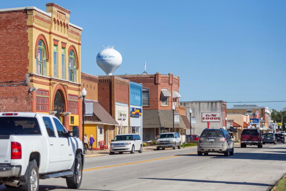 Several families have moved to Neodesha in the four years since high school alumnus Ben Cutler announced his donation to fund a scholarship program that guarantees free college tuition for qualified Neodesha High School graduates.