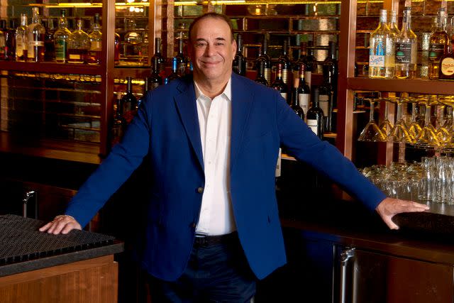 <p>Vivien Best</p> Jon Taffer