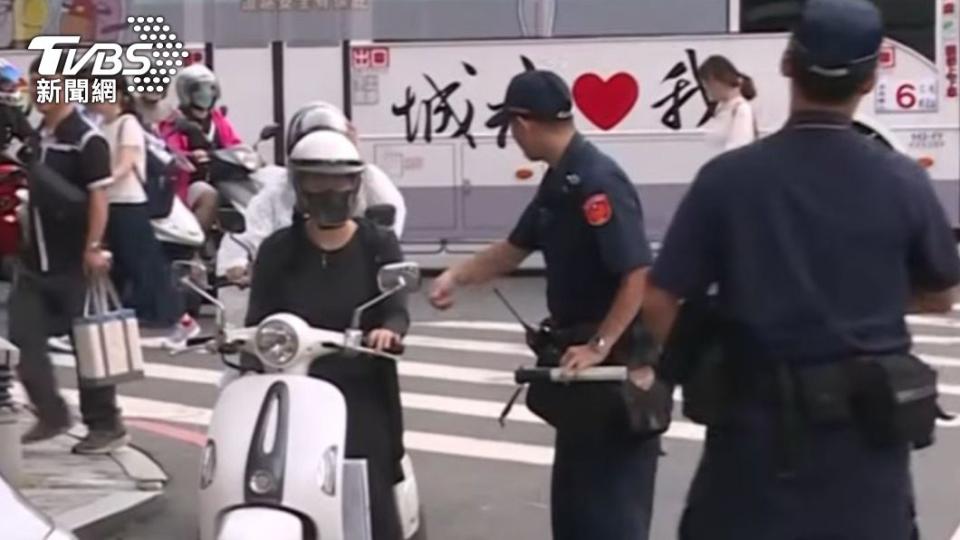 台南是六都中唯一沒有捷運，市民和遊客大多以機車代步，衍生不少交通問題。（圖／TVBS資料畫面）