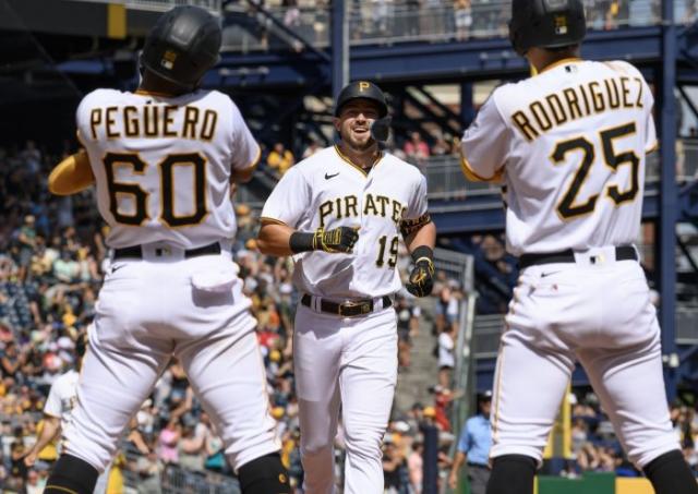 Photo: Reds Stuart Fairchild Drives in Winning Run in Pittsburgh