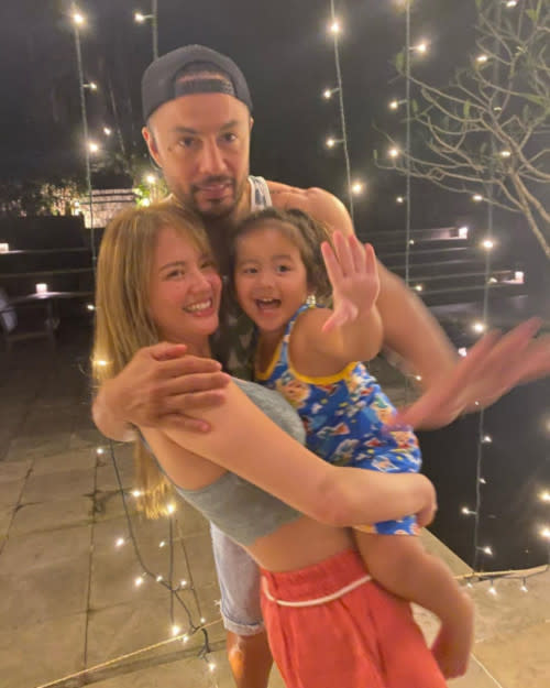 Derek Ramsay with fiancée Ellen Adarna and her son Elias