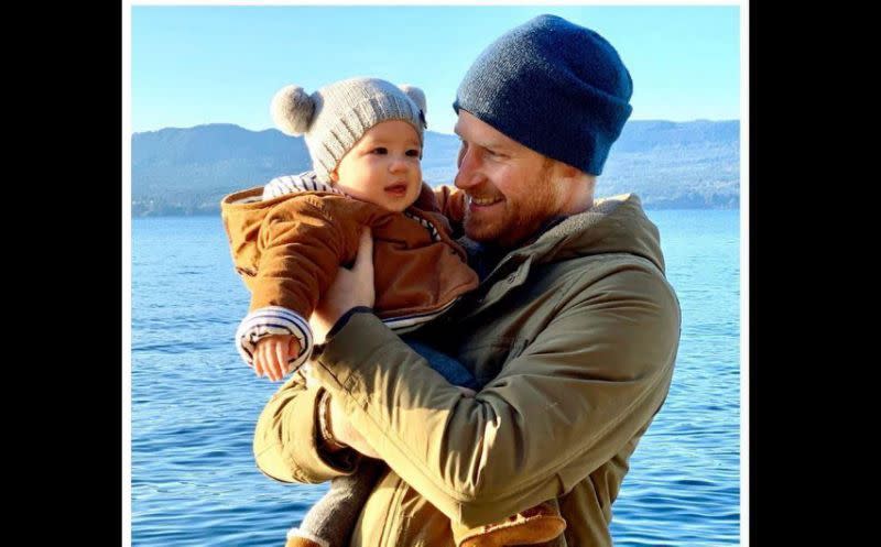 Prince Harry and his young son Archie wearing beanies in Canada.
