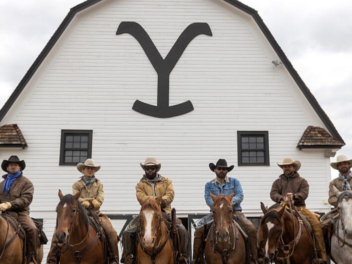 فصل پنجم، قسمت اول از «Yellowstone.»