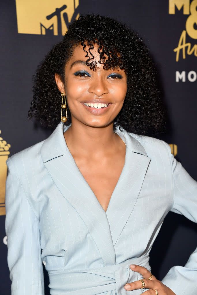 <p>Another take on a blunt bob, this time with side-swept bangs that trail over the brows. A small change, maybe, but it gives Yara Shahidi's entire look an '80s vibe that wouldn't be there otherwise. </p>