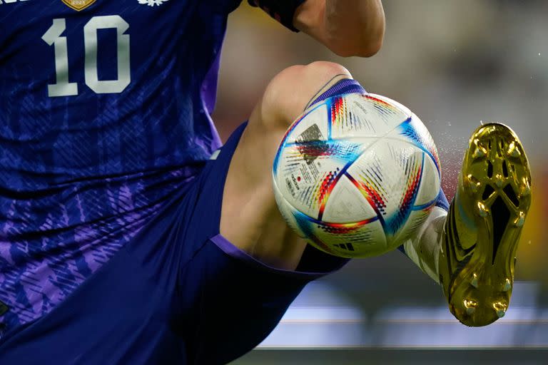 Lionel Messi, durante el partido en el que la selección argentina enfrentó a la de Emiratos Árabes, en los días previos al inicio del Mundial