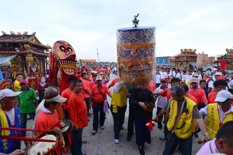 上白礁謁祖祭典-請水（攝影：黃文博校長） (文化部提供)