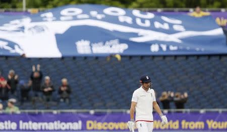 Britain Cricket - England v Sri Lanka - Second Test - Emirates Durham ICG - 30/5/16 England's Alastair Cook celebrates reaching 10,000 test runs Action Images via Reuters / Jason Cairnduff Livepic