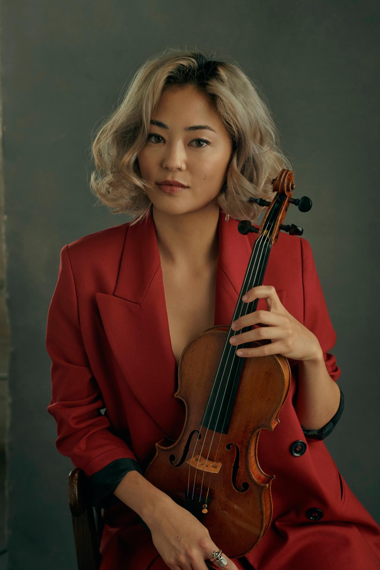 Violinist Simone Porter will perform with ProMusica in the 2023-24 season.