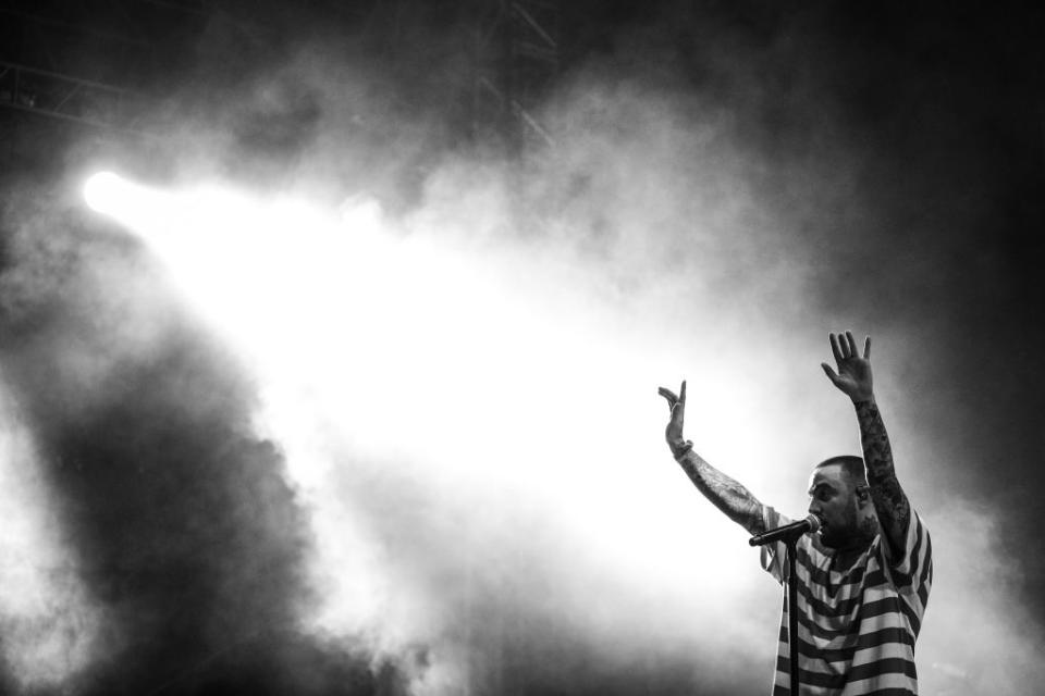 Mac Miller performs on the Camp Stage during day 1 of Camp Flog Gnaw Carnival 2017 at Exposition Park on October 28, 2017 in Los Angeles, California. (Photo by Rich Fury/Getty Images)