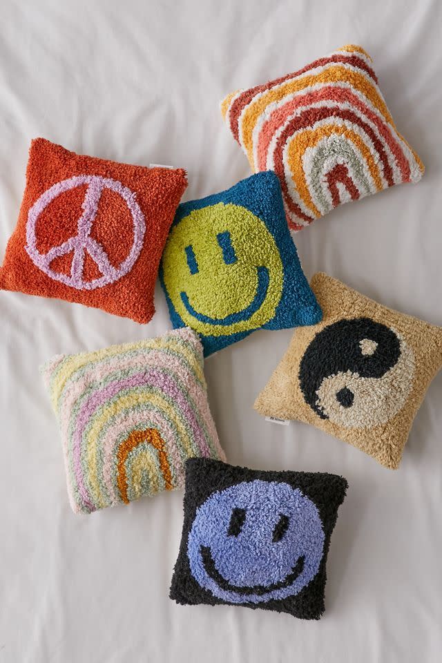 Happy Face Tufted Mini Throw Pillow