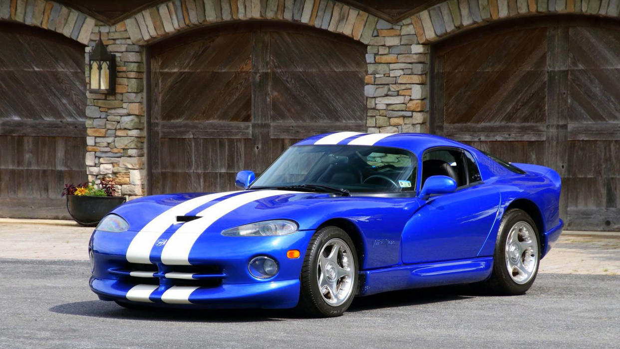 1996 Dodge Viper GTS.