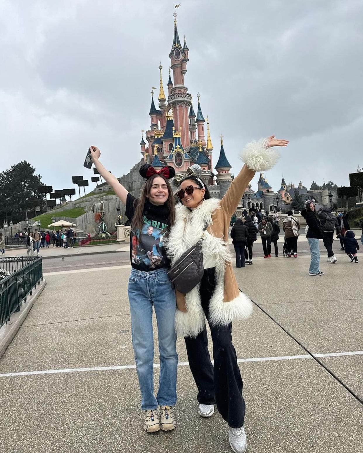 ‘Emily in Paris’ Cast Travels to Disneyland Paris: ‘Sunday Fun Day’