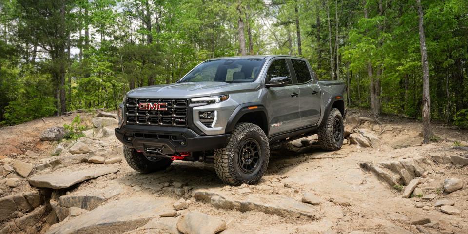 2024 gmc canyon aev