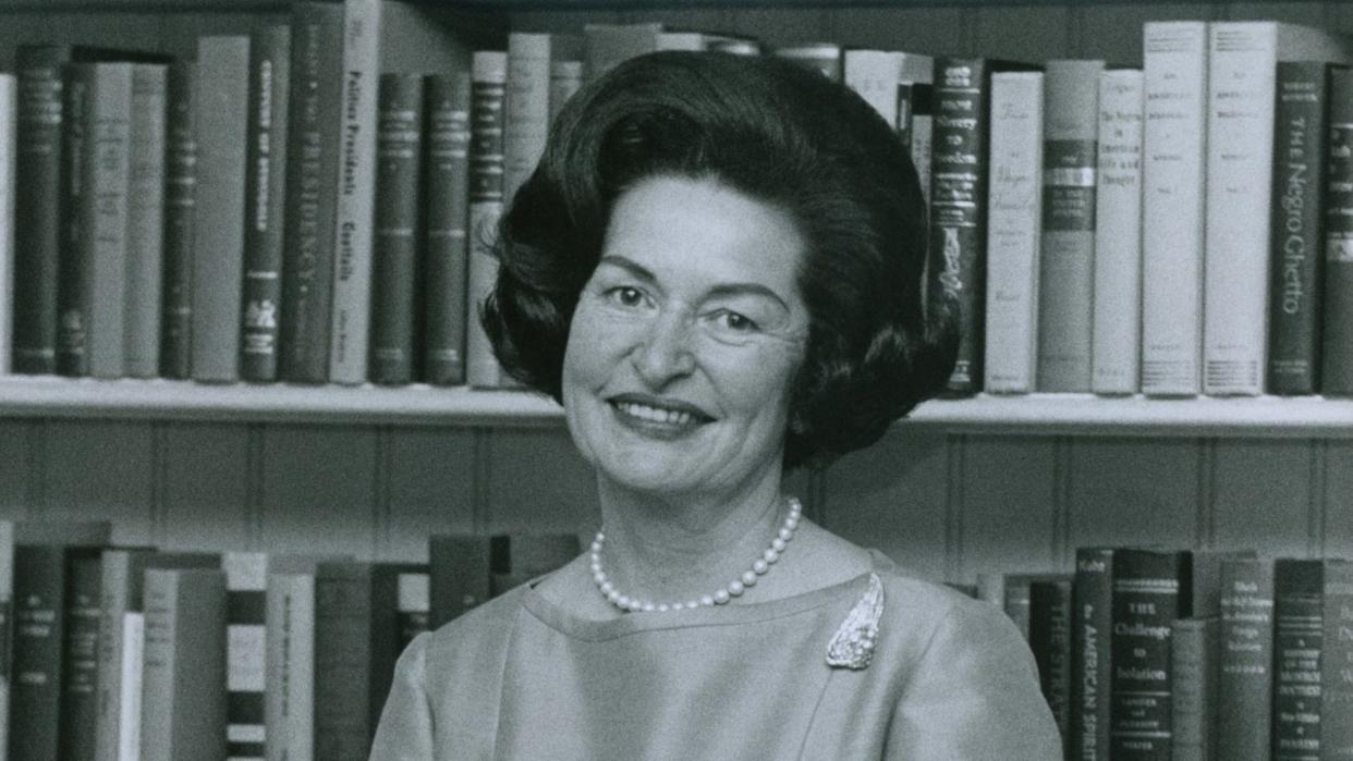 Mandatory Credit: Photo by Everett/Shutterstock (10288405a)First Lady, Lady Bird Johnson, in 1964 White House portrait.