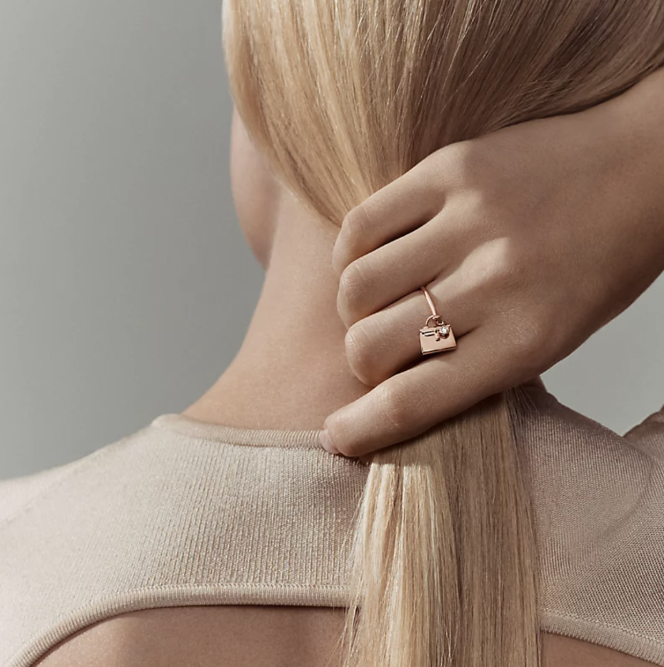 Hermès Kelly手袋變奏珠寶系列！愛馬仕迷收藏目標 Kellymorphose頸鏈、手鐲、戒指款式價錢一覽