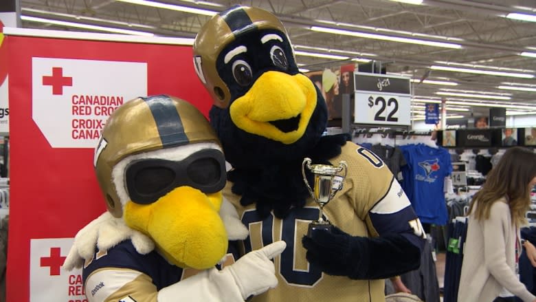 Blue Bombers' Buzz and Boomer win mascot scavenger hunt