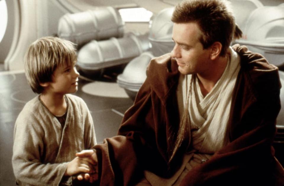 Jake Lloyd and Ewan McGregor / Star Wars-Episode I The Phantom Menace / 1999, directed by George Lucas, Walt Disney Studios Moti