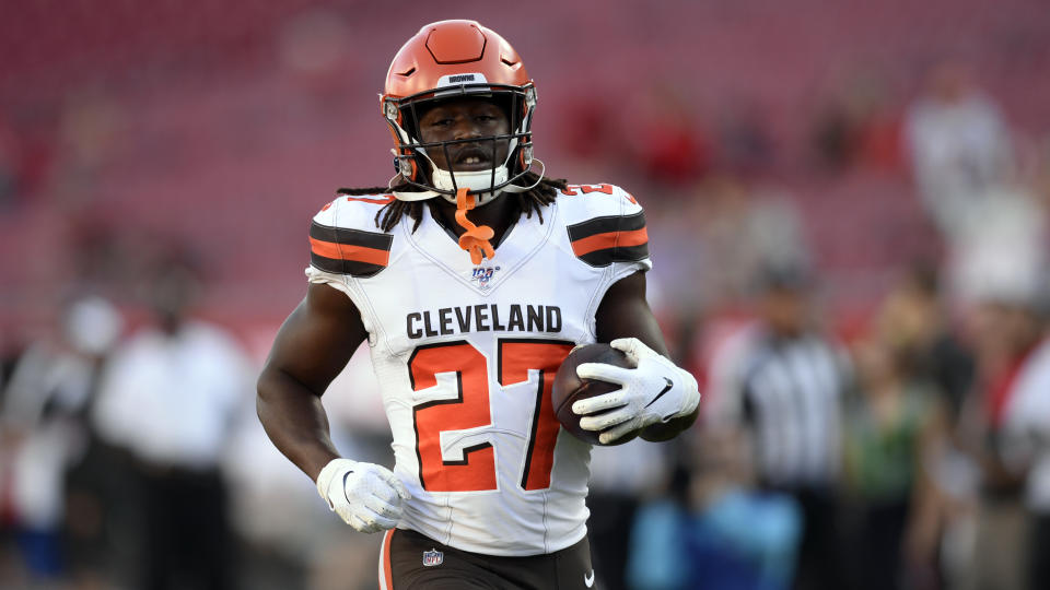 Cleveland Browns running back Kareem Hunt will start serving his eight-game suspension Saturday. (AP)