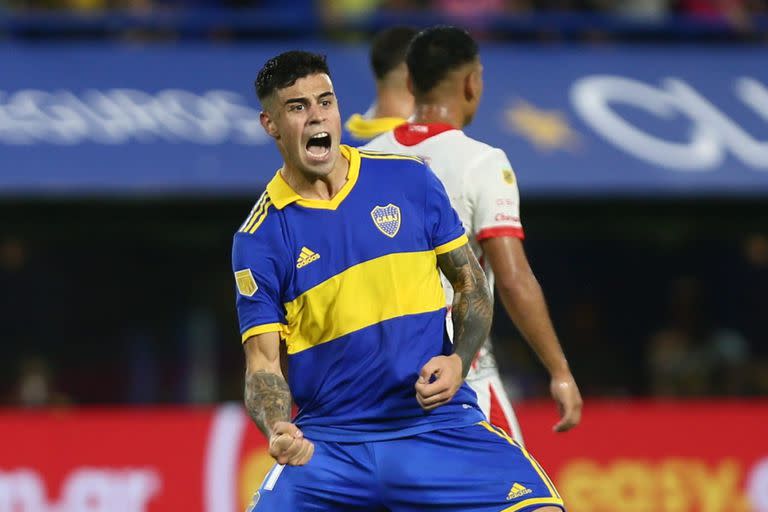 Payero hizo un golazo de tiro libre; fue el primer gol de Boca