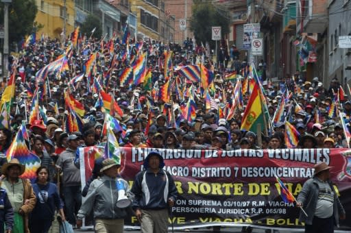 Supporters of ousted Bolivian leader Evo Morales launched fresh protests against the new government, marching on La Paz