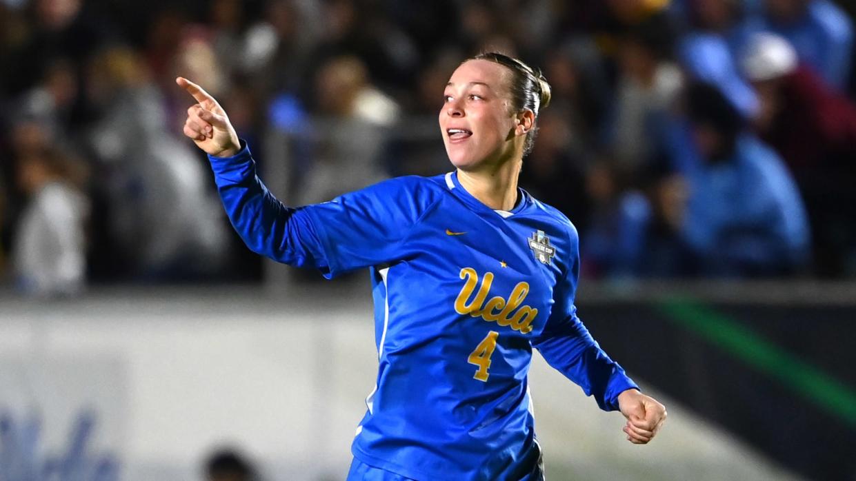 UCLA's Lilly Reale is among 44 Division I women's soccer players on the Hermann Trophy watch list (Bob Donnan-USA TODAY Sports)