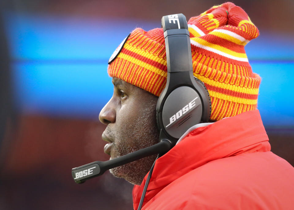 KANSAS CITY, MO - JANUARY 12: Kansas City Chiefs offensive coordinator Eric Bieniemy in the third quarter of an NFL Divisional round playoff game between the Houston Texans and Kansas City Chiefs on January 12, 2020 at Arrowhead Stadium in Kansas City, MO. (Photo by Scott Winters/Icon Sportswire via Getty Images)