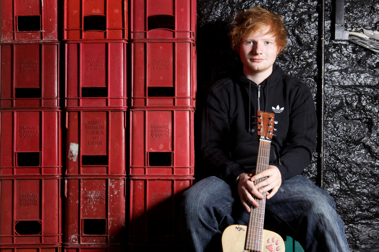Für den krönenden Abschluss des FAN FEST EURO 2024 soll der britische Singer-Songwriter Ed Sheeran sorgen. (Foto: Jesse Wild/Total Guitar Magazine/Future via Getty Images)