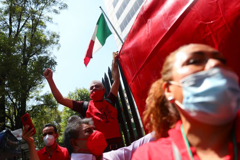 Workers launch strike at Mexican magnate Slim's Telmex