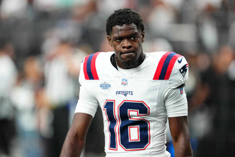 LAS VEGAS, NEVADA - OCTOBER 15: Malik Cunningham #16 of the New England Patriots warms up before a game against the Las Vegas Raiders at Allegiant Stadium on October 15, 2023 in Las Vegas, Nevada. (Photo by Chris Unger/Getty Images)