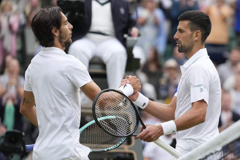 El serbio Novak Djokovic superó al italiano Lorenzo Musetti en tres sets y llegó a una nueva final en Wimbledon.