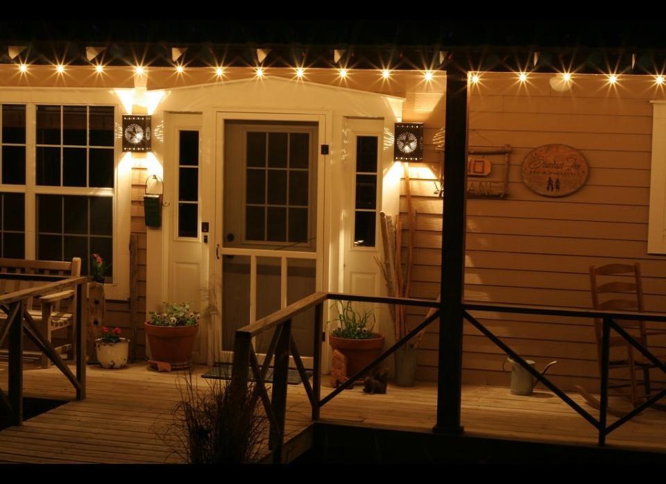 For evening entertaining, string lights will give just the right amount of ambiance.     Photo by Flickr user <a href="http://www.flickr.com/photos/span112/3461789757/" target="_hplink">Jinx!.</a>   