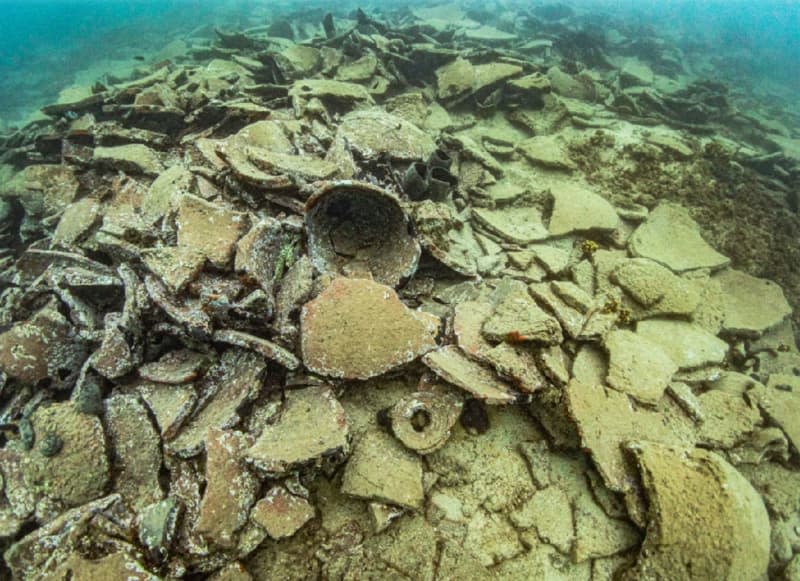 Greece is now inviting amateur divers to explore three sites in the Greek sea where sunken ships with artefacts from antiquity and the Roman and Byzantine periods lie on the seabed. Athens Culture Ministry/dpa