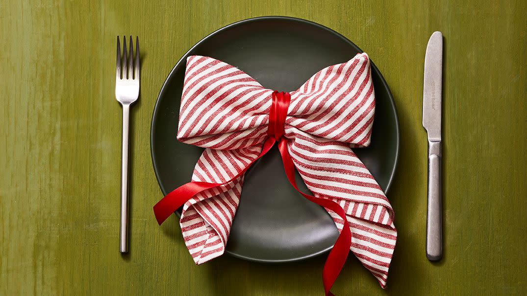 candy cane bow napkin