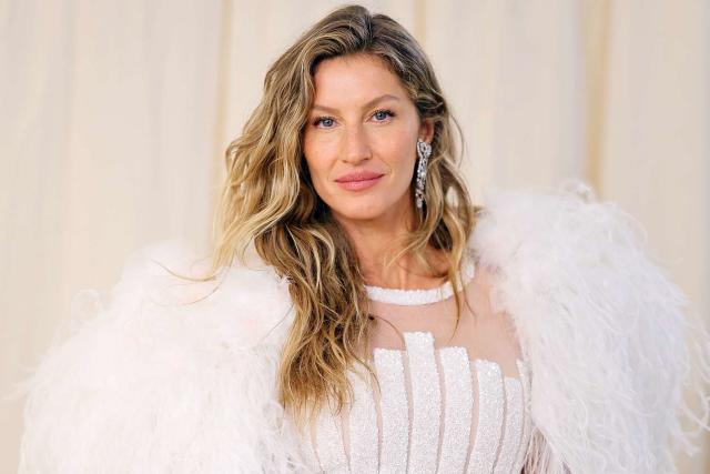 Brazilian top model Gisele Bundchen hosts the new Louis Vuitton