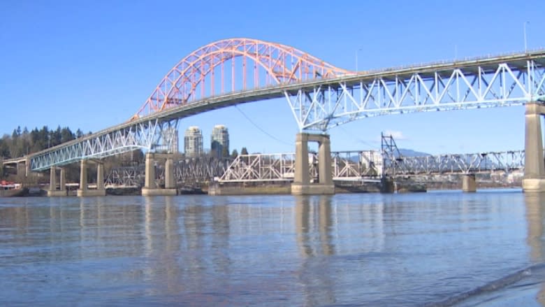 Pattullo Bridge reopens Monday after 4 months of work on busy crossing