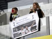 Young fans displayed a banner urging Kane to stay