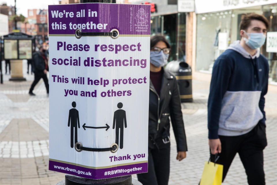 Shoppers wear face coverings to help prevent the spread of the coronavirus on 26 September 2020 in Windsor, United Kingdom. The Royal Borough of Windsor and Maidenhead is aware of a rise in local coronavirus infections, has a COVID-19 outbreak management plan in place to try to ensure that the numbers do not increase further and has requested access to more coronavirus testing sites with this in mind. (photo by Mark Kerrison/In Pictures via Getty Images)